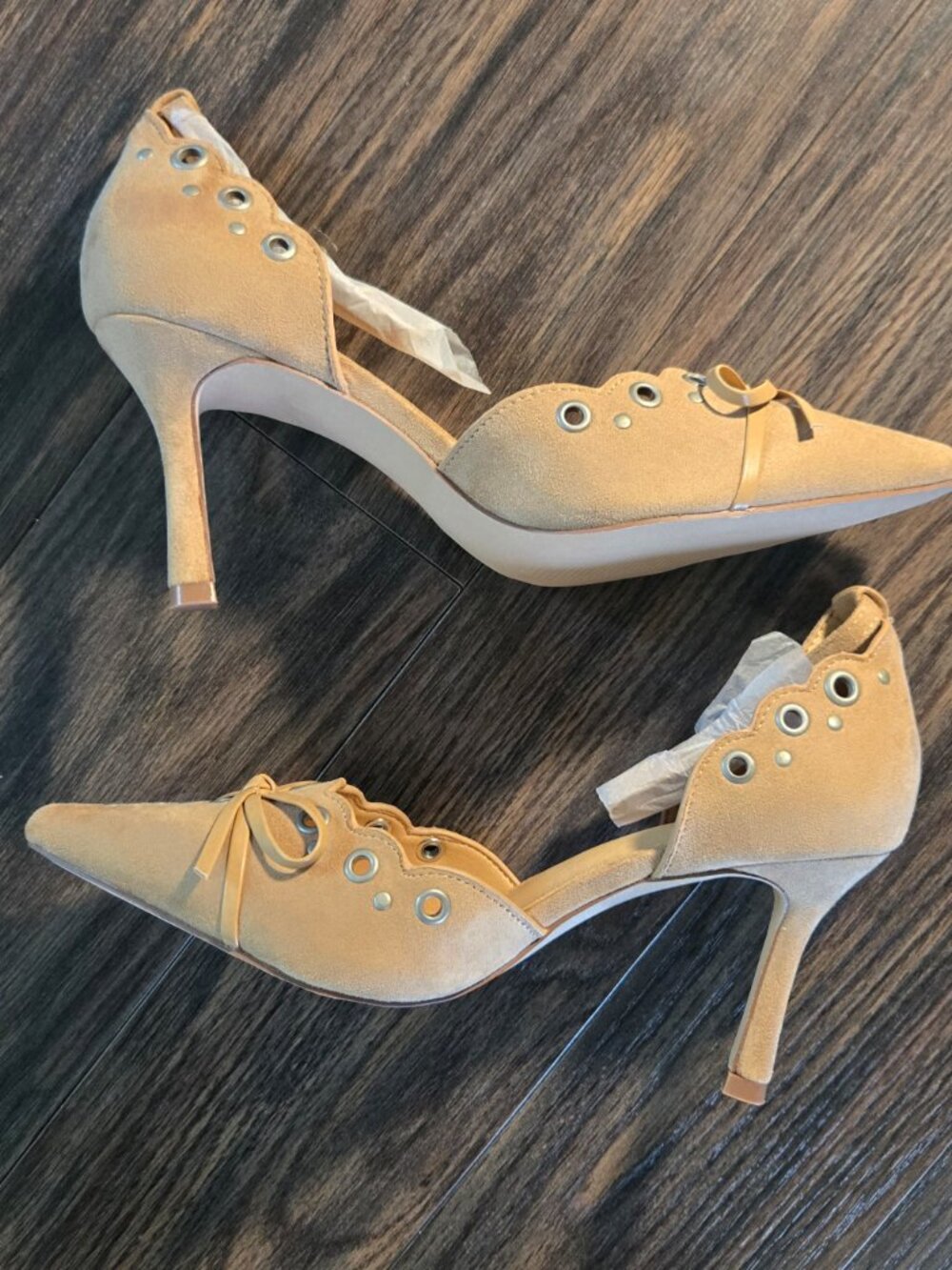 COUTGO Tan Faux Suede Heels w/ Ankle Straps & Bows NEW IN BOX/SIZE 7.5